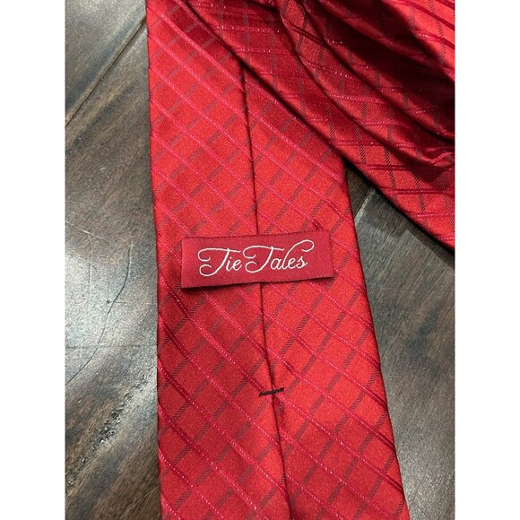 Red Plaid Tie Tales Mens Necktie 100% Polyester - Picture 3 of 8
